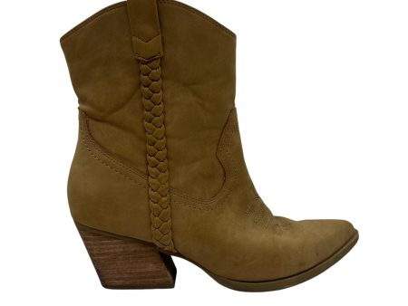 Boots Western By Dolce Vita In Tan, Size:8 For Discount