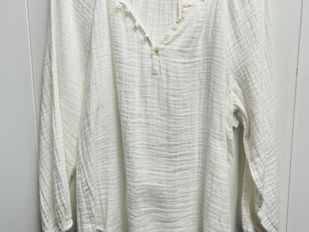 Top Long Sleeve By Old Navy In White, Size: S Sale