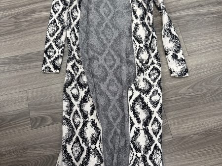 Cardigan By Clothes Mentor In Black & Cream, Size: Xs Online