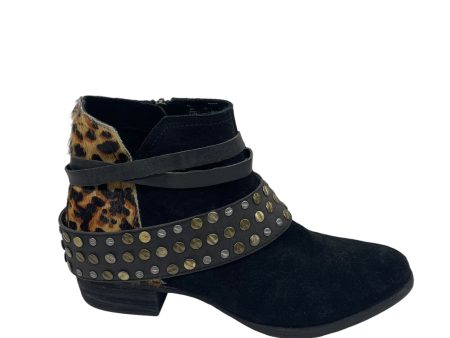 Boots Ankle Flats By Naughty Monkey In Black, Size:8 Online