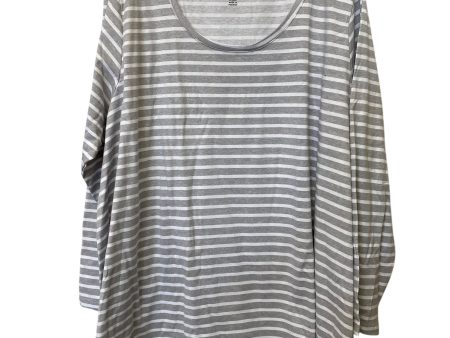 Top Long Sleeve By Clothes Mentor In Grey, Size: 2x For Sale